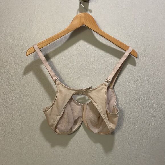 Wacoal woman’s cream underwire bra - Picture 8 of 8
